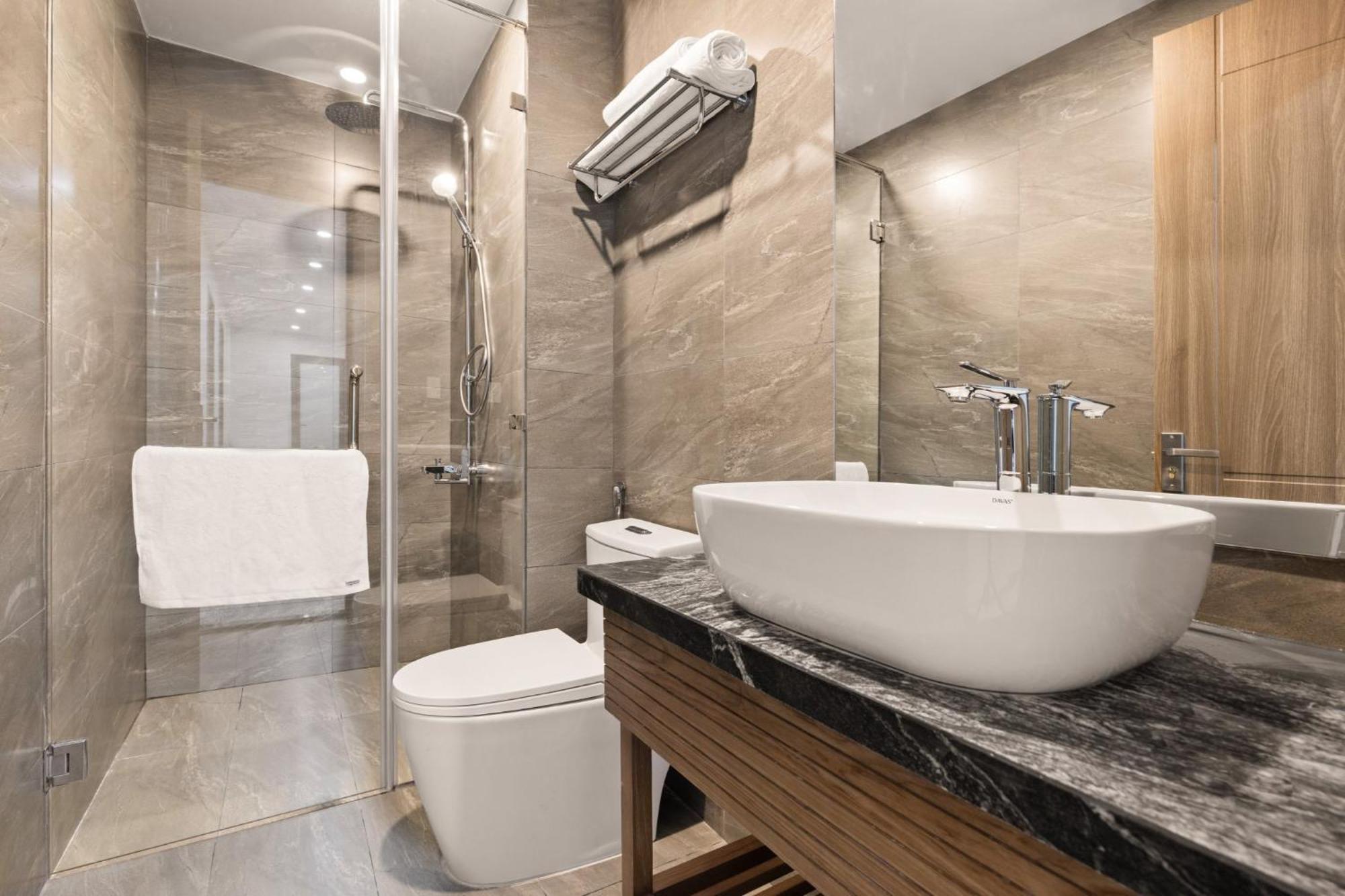 Hotel Hoang Thinh & Da Nang